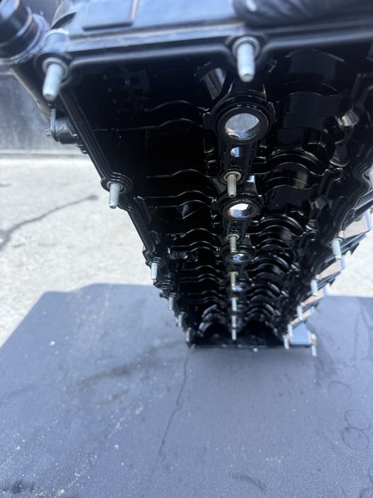 Капак клапани  БМВ N57d30b 313 (kapan klapani BMW N57d30b 313)