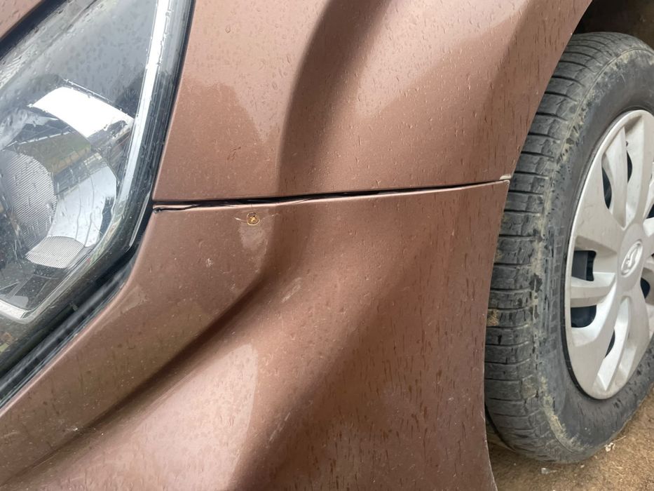 Бампер продам LADA XRAY