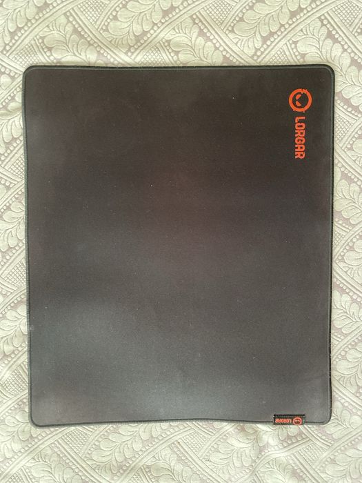 Продам игровой коврик Lorgar Main 325