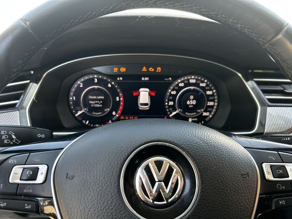 Ceasuri digitale Volkswagen Passat B8