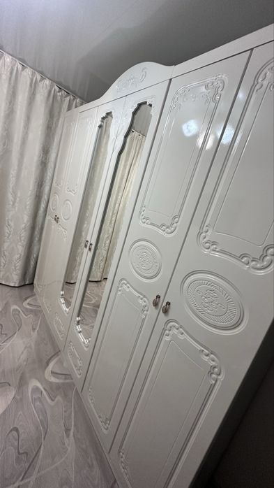 Срочно продам шкаф