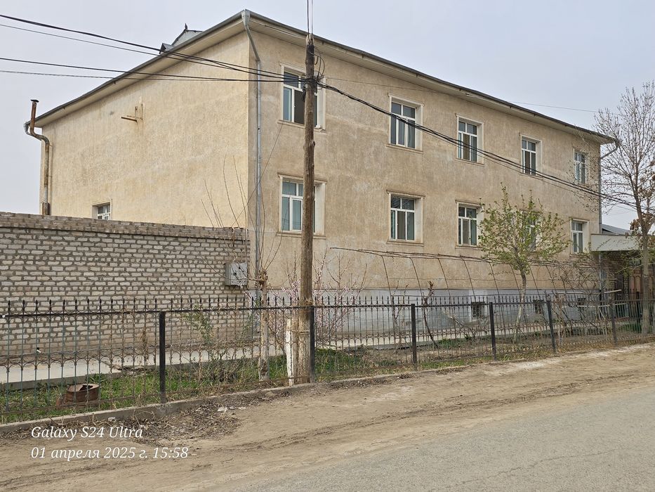 Продаётся очень большой дом можно под бизнес. Часный Детсад,  Школа.