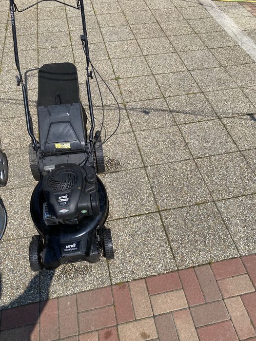 Masina de tuns iarba - Briggs & Stratton