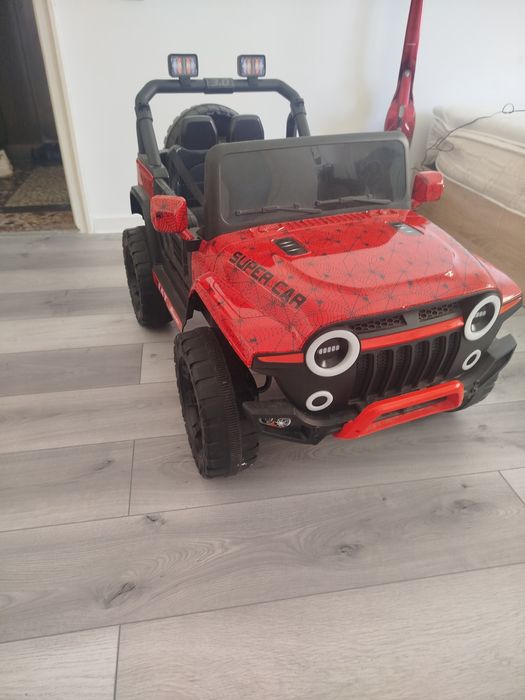 Акумулаторен джип