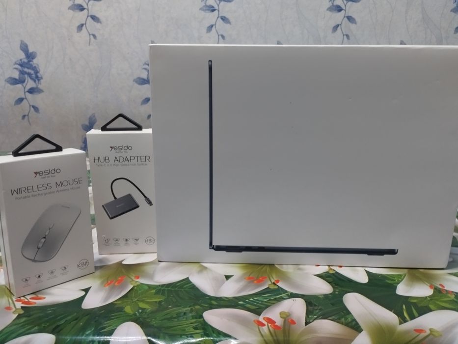 MacBook Air m2 midnight