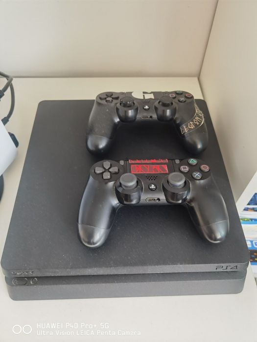 Плейстейшън 4 Slim