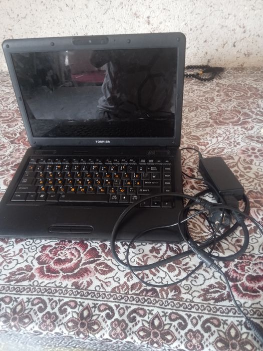 Noutbok TOSHIBA arzon