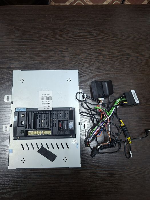 MONITOR JAC J7 androit