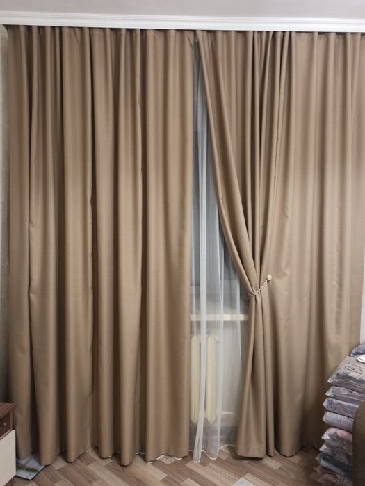 Шторы новые коричневые