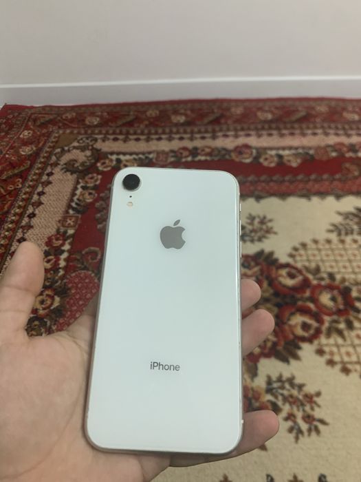 Apple xr 64 gb