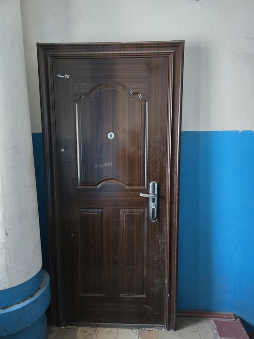 Входная металлическая дверь 80