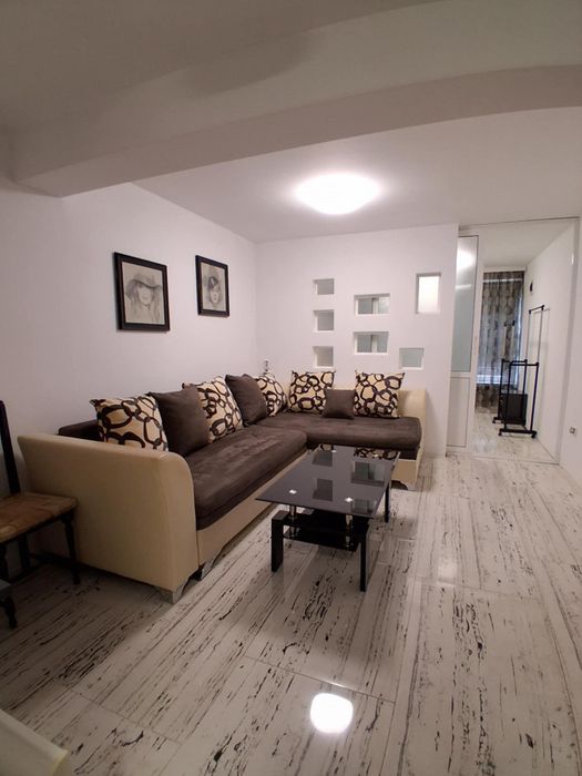 Дава се под наем Двустаен апартамент в Варна, Автогара - 55 кв.м за 332 € - Снимка #1