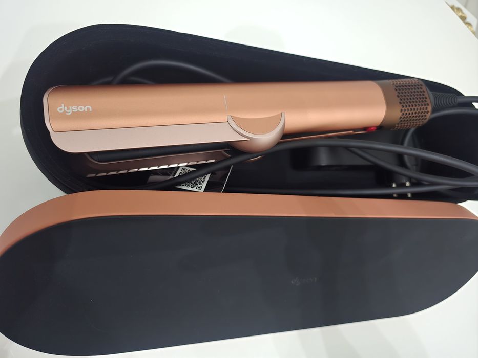 Placa de indreptat parul Dyson HT01 Airstrait™, 3 setari de temperatura, Motor Dyson Hyperdymium