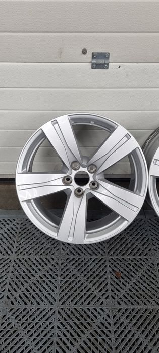 Jante Audi/Mercedes/Volkswagen 18" 5x112  8J Et25