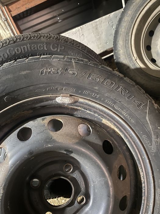 Комплект летный шины хорошом сост