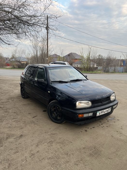 Продам гольф 3 1.8 моно