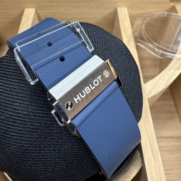 Hublot Classic Fusion Blue 42mm | 542.NX.7170.RX | TVA Deductib. 2025
