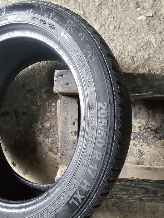 2 anvelope iarna  205 50 17 Semperit 2020