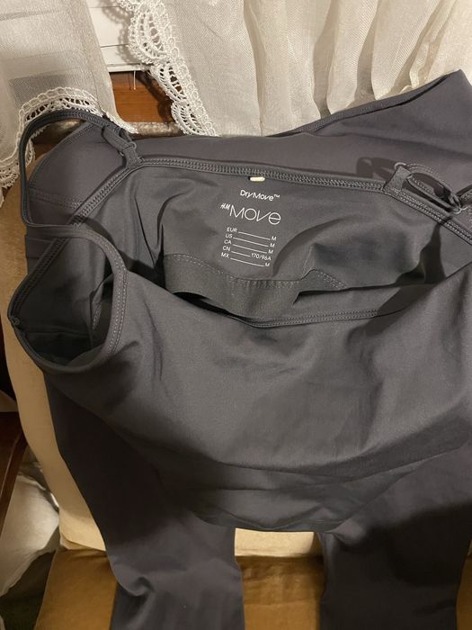 Дамски спортни сетове,Oysho и др.