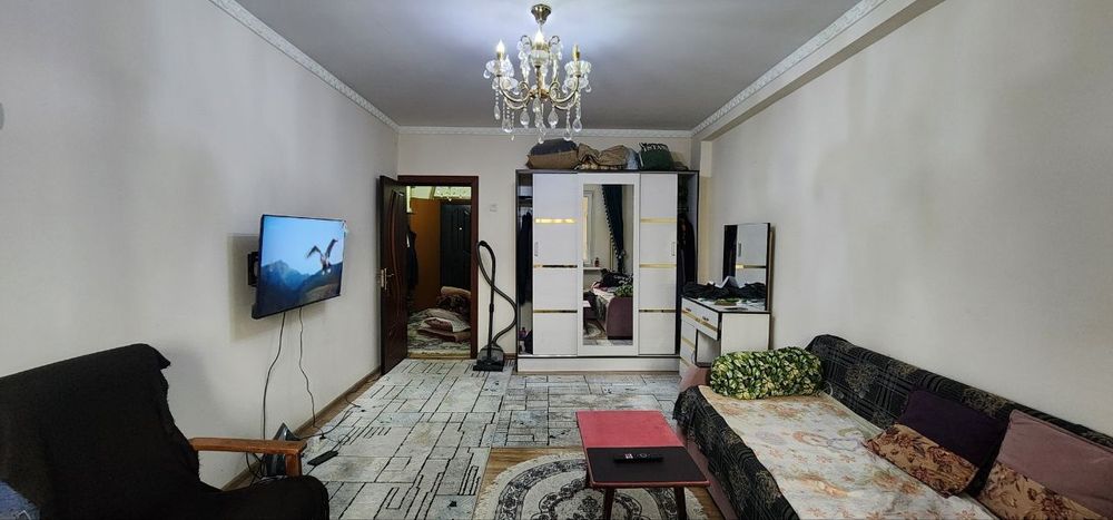 1-комнатная квартира Юнусабад 2кв Универсам метро 44квм