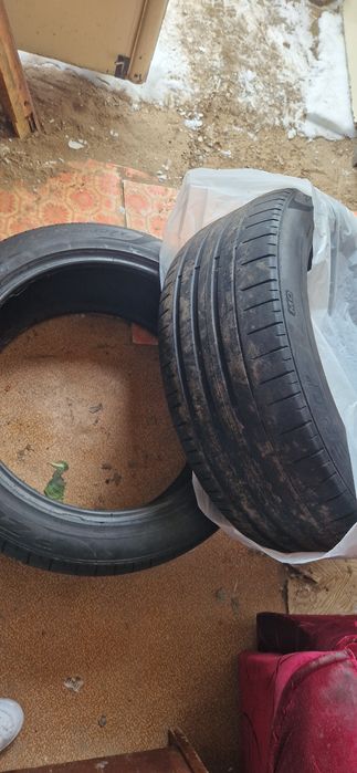 Vând cauciucuri 275 /45 /R 21