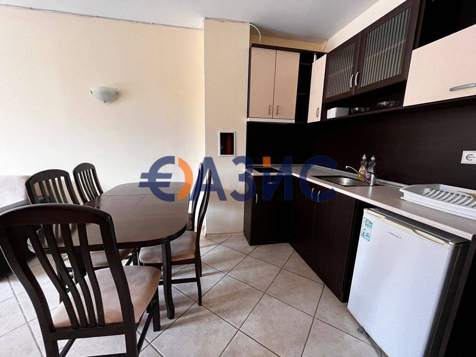 Продава се Двустаен апартамент в к.к. Слънчев бряг - 74 кв.м за 558 €/кв.м - Снимка #6