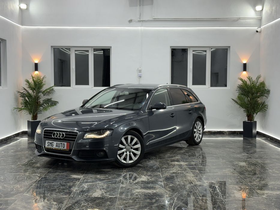 AUDI A4 2011