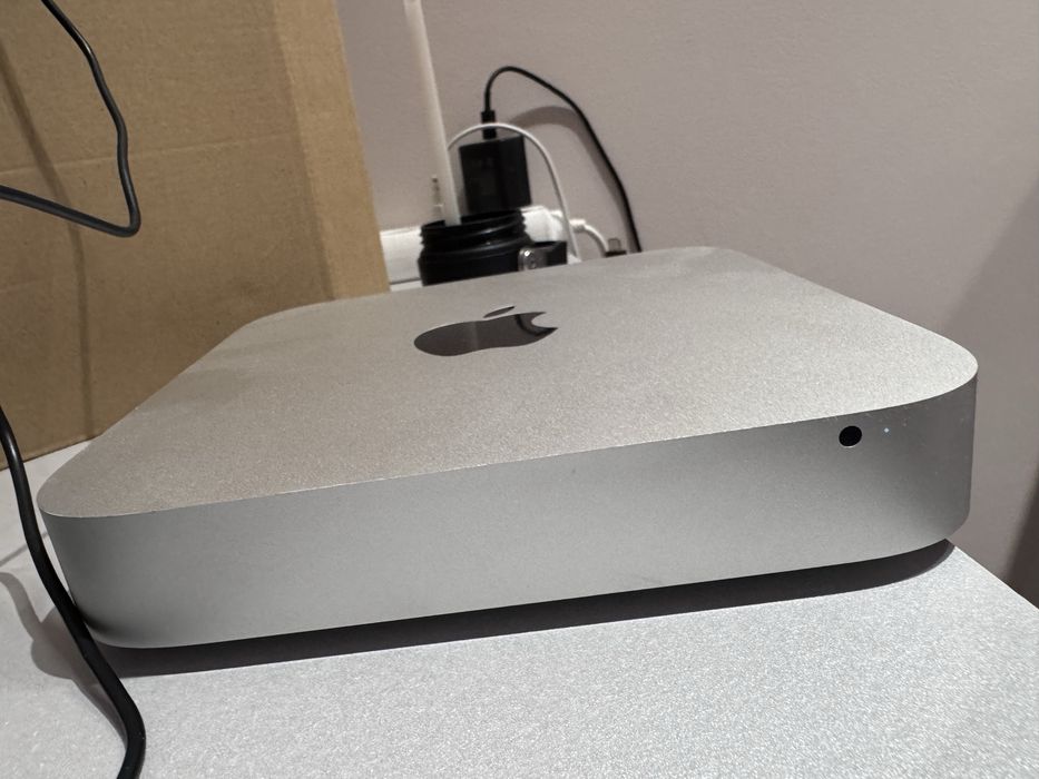 Mac mini core i7/ram 16gb/ssd 512gb