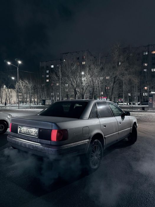 Audi 100 c4 1992год