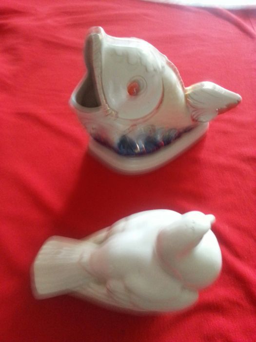 Рыбка и Голубь фарфоровое.