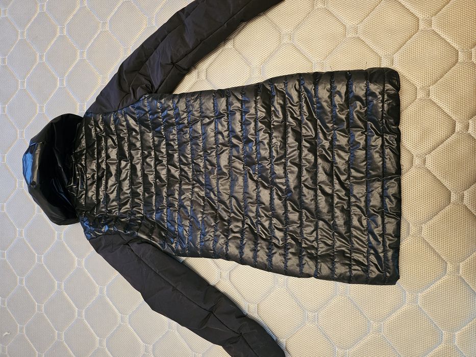 Куртки детские продам