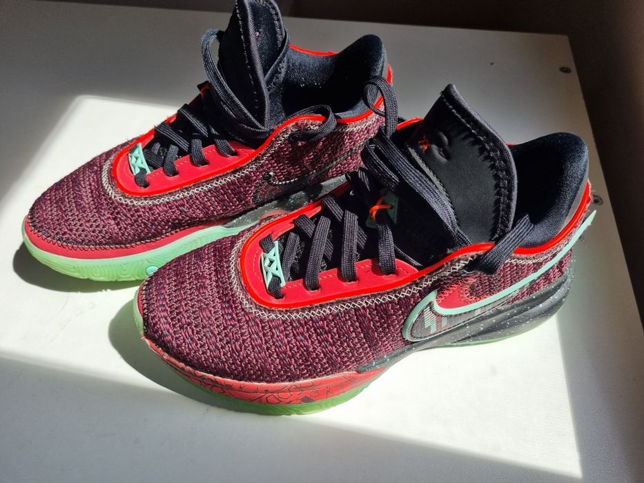 NIKE Lebron XX SE GS  20