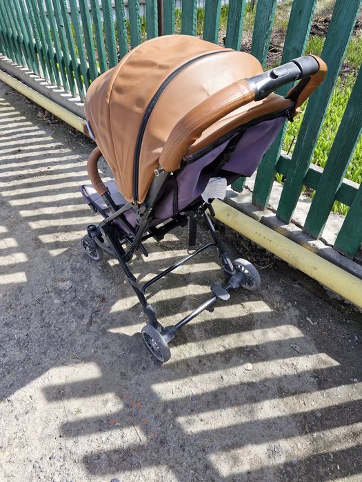 Продам коляску..