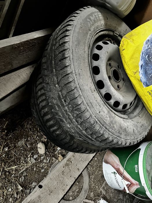 Зиный шины хорошом состаяние