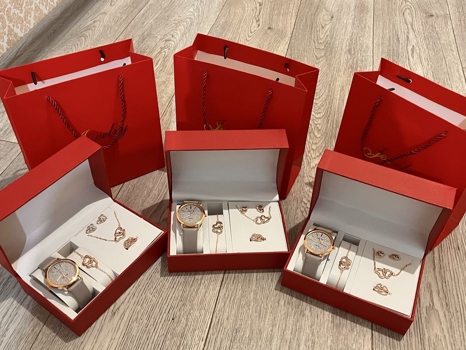 Набор бижутерия )