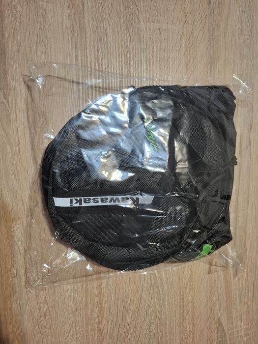 Borseta picior  material impermeabil, NOUĂ