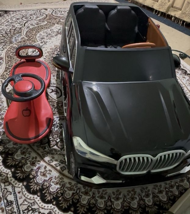 Электромобиль детский