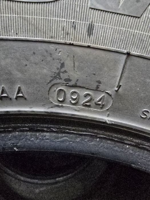 Продам шины 215/70 r16