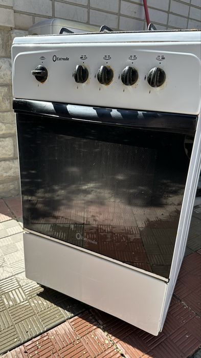 Продам Газовую плиту