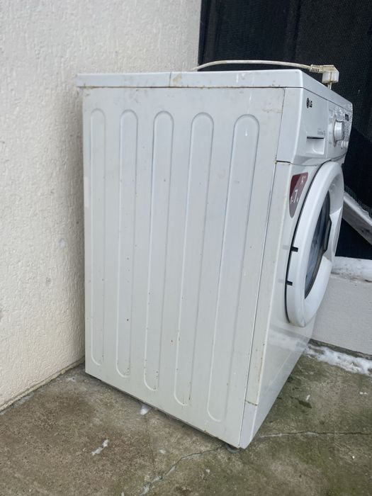 Vând mașină de spălat rufe