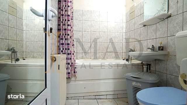 De închiriat – un apartament simplu, într-o zonă î