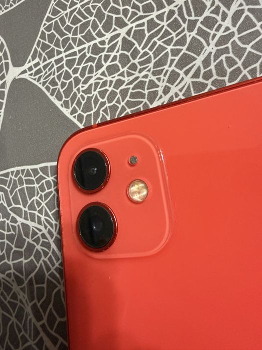 Iphone  12 запазен 256гб