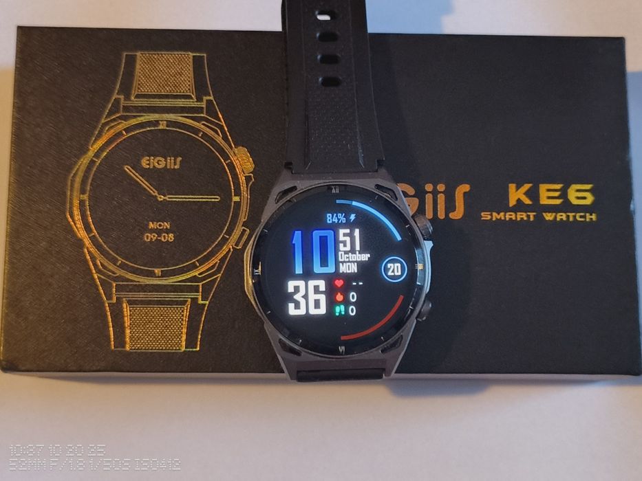 Realme C53 gold,la cutie și 2 huse de protectie,plus smartwatch