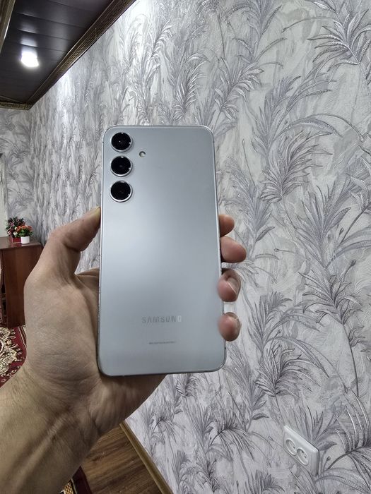 Srochno Samsung S24 Plus 12/256 2sim sotiladi