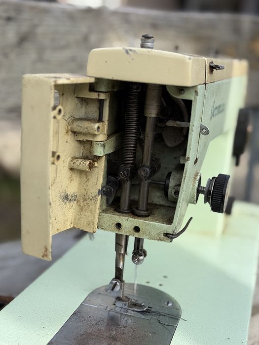 Vand masina de cusut Veronica