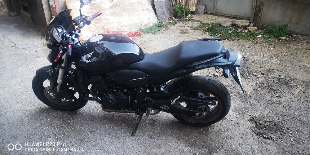 Хонда хорнет 2010 година