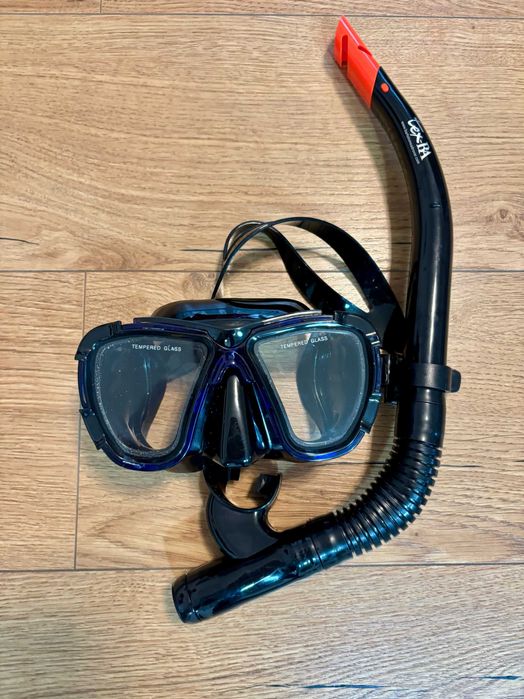 Ochelari snorkeling cu Tub