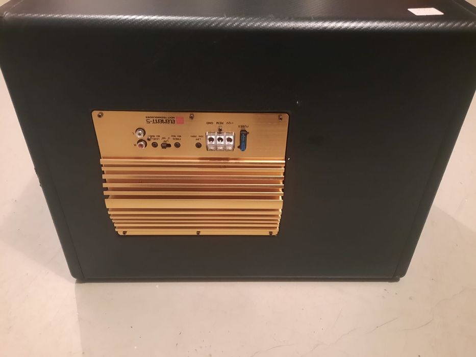 Продам рабочий сабвуфер