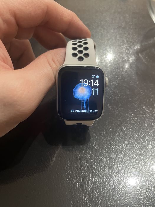 Apple Watch Series 6