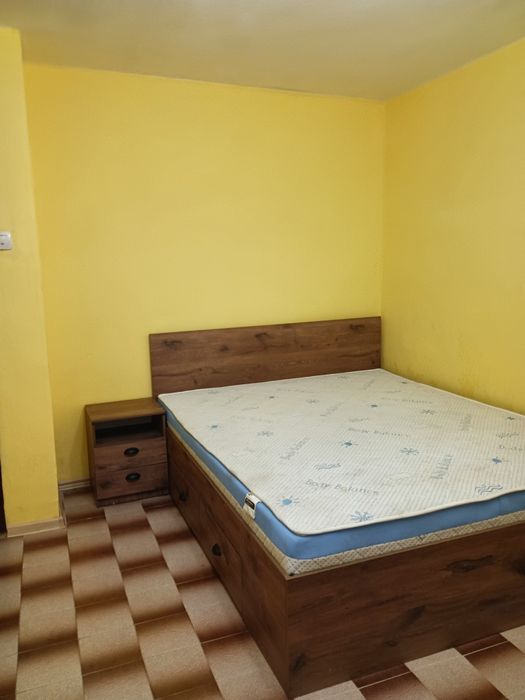 Дава се под наем Етаж от къща в Поморие - 65 кв.м за 280.5 € - Снимка #2